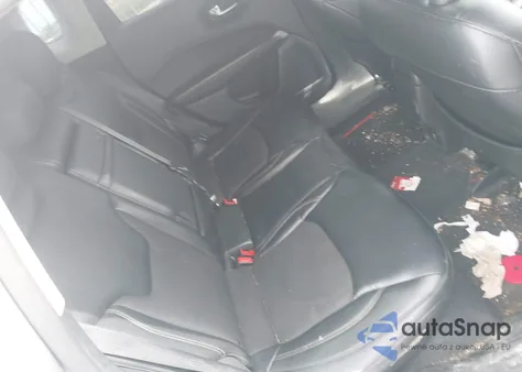 2018 Jeep Compass Latitude 4X4 from USA, damaged, VIN 3C4NJDBB2JT140726